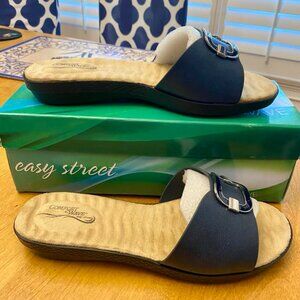 Easy Street Women's Sandal slides  Size: 9 X-Wide